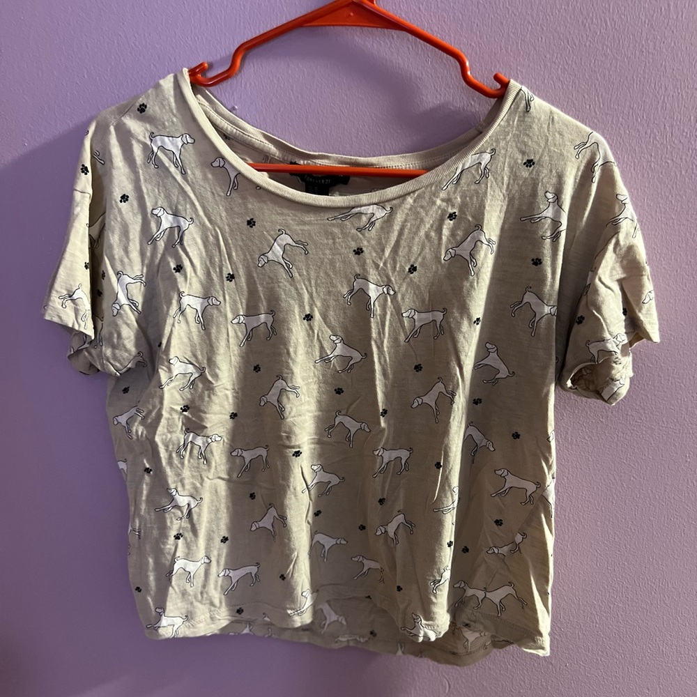 Forever 21 women’s puppy pattern crop top